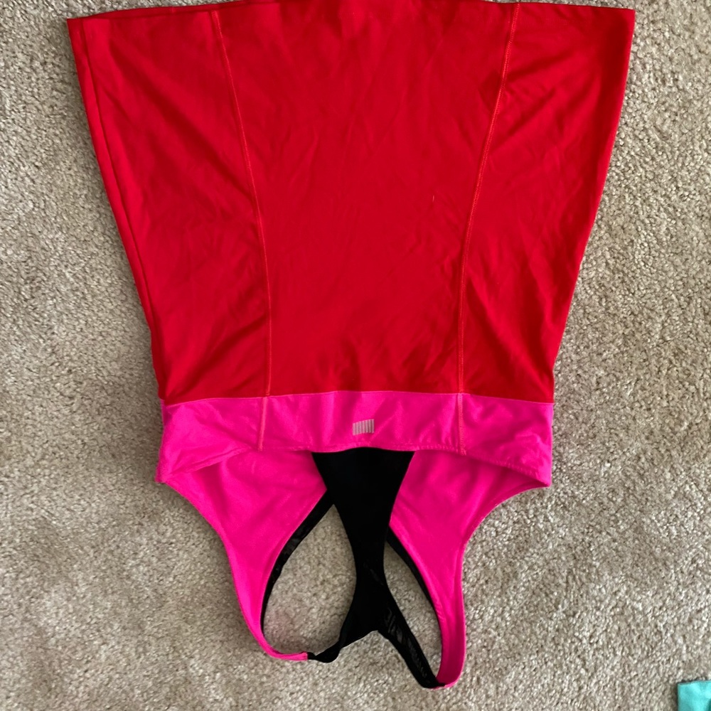 VSX sports tank